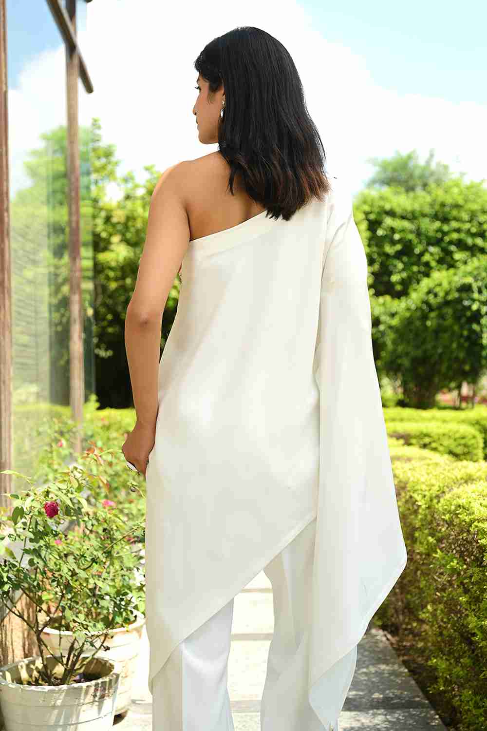 Rohira One-shoulder Cape Set
