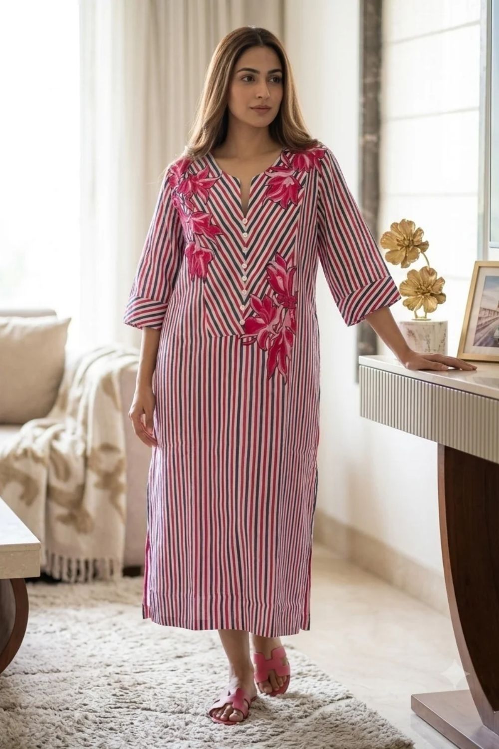 Veronica Classic Dress